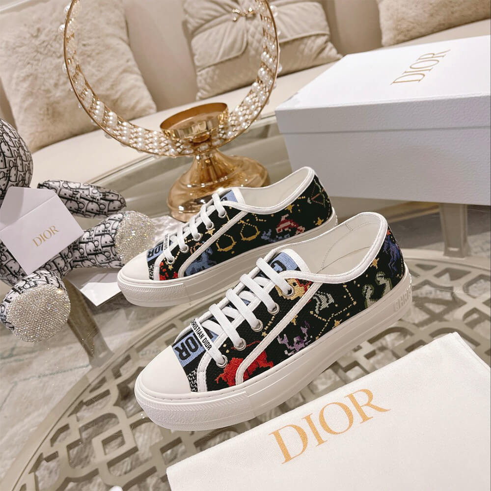 WALK N DIOR SNEAKER